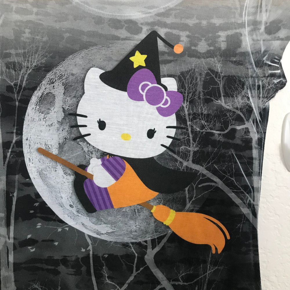 Hello Kitty Witch Kitty Junior T-shirt - Picture 2 of 5